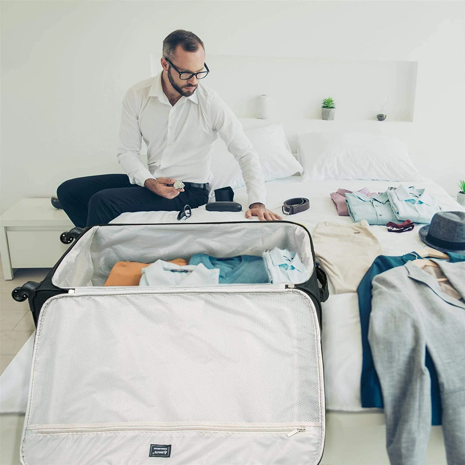 Aerolite 30" Super Lightweight Soft Shell Large Checked In Hold Luggage Suitcase with 8 Wheels, 108L Capacity, 10 Year Warranty - Image 12