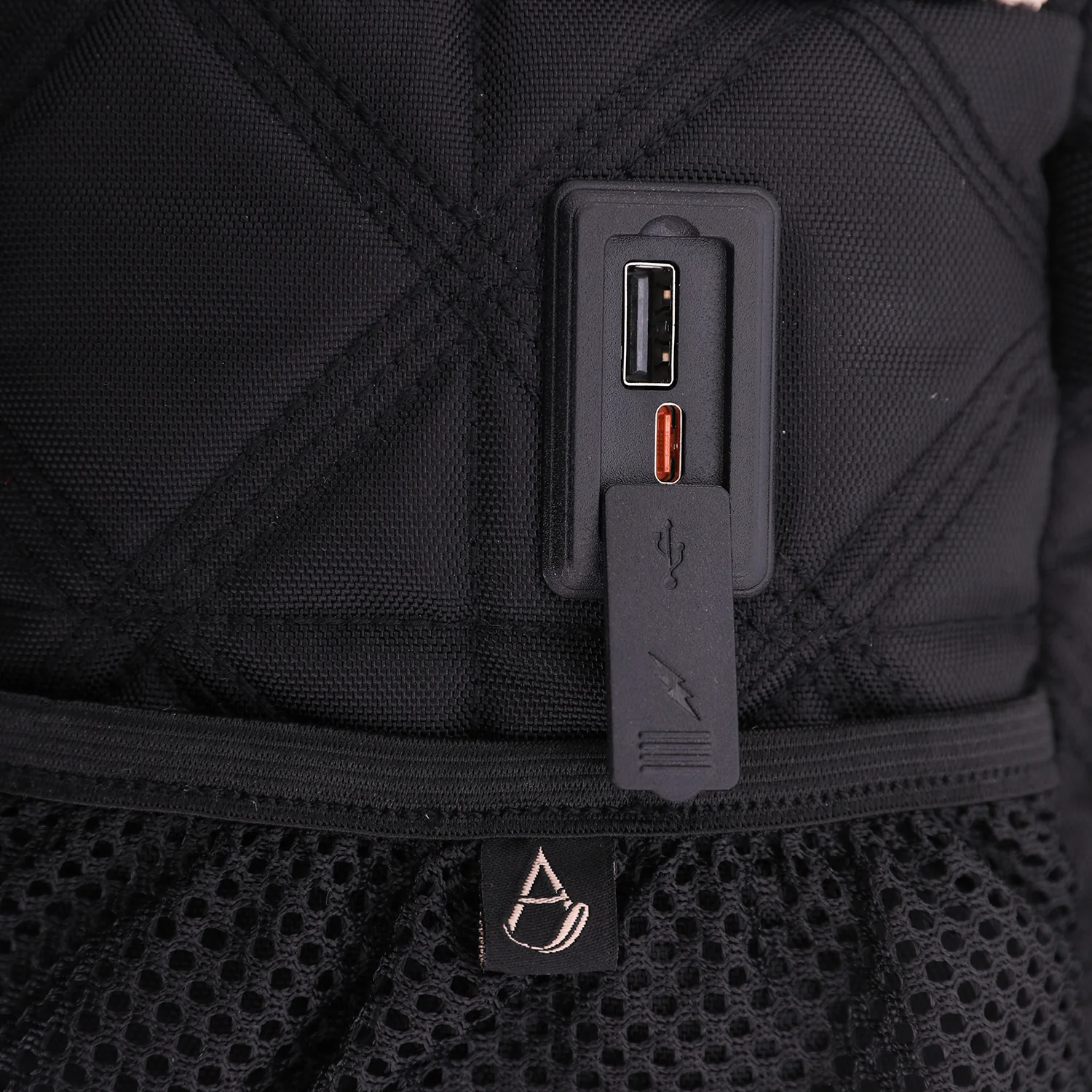 Aerolite 40x20x25cm Premium Eco-Friendly Backpack Approved for Ryanair with 10 Years Warranty (Quilted) - Image 8
