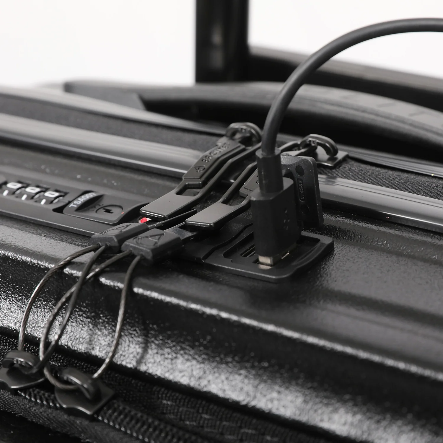 Aerolite M-Lite Smart 21” Cabin Suitcase – Expandable 55x40x20cm to 55x40x23cm, Front Laptop Compartment, Silent Japanese Hinomoto Wheels with Brake Button, Durable Polypropylene, USB Charging & TSA Lock - Image 15